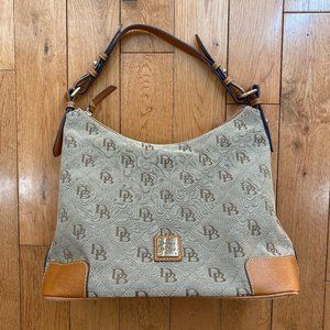 Dooney & Bourke Maxi Quilt Large Erica Hand Bag
